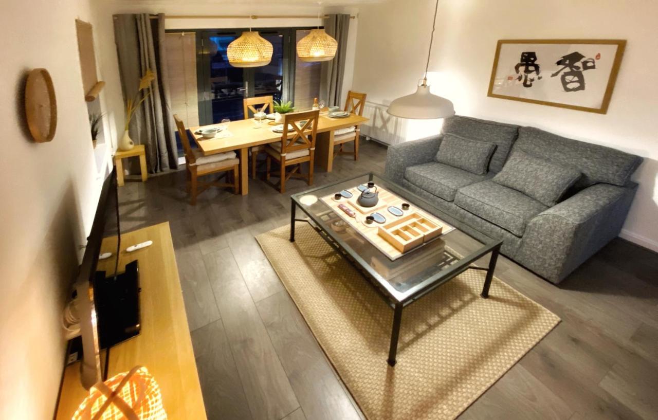 Japanese Style Muji Two-Bedroom Apt Swansea Bagian luar foto